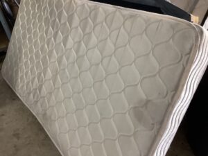 兵庫県相生市で引き取り回収から処分までしたマットレス