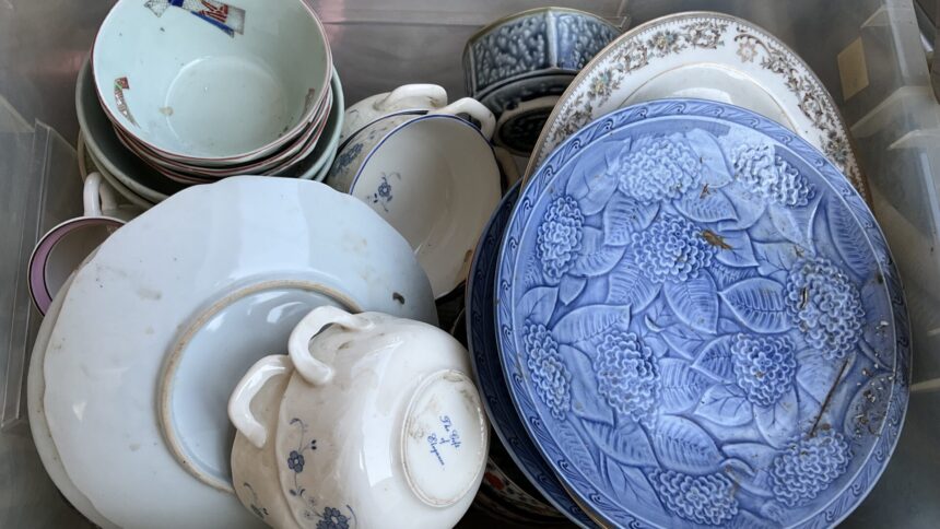 佐用郡佐用町で引き取り回収から処分までした食器