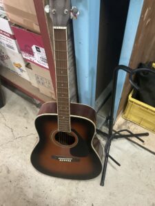 相生市大石町でギターの回収から処分までさせて頂きました。