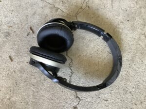 宍粟市山﨑町山田でヘッドホンの引き取りから処分までさせて頂きました。