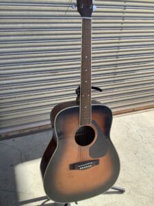 赤穂郡上郡町楠でギターの引き取りから処分までさせて頂きました。