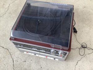 赤穂郡上郡町小野豆でオーディオ類の回収から処分までさせて頂きました。