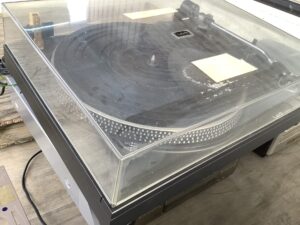相生市矢野町二木でレコードプレーヤーの回収から処分までさせて頂きました。