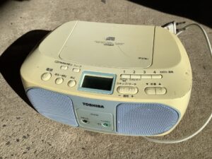 たつの市新宮町牧でラジカセの引き取りから処分までさせて頂きました。