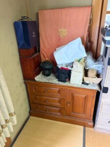 赤穂郡上郡町正福寺で鏡台の引き取りから処分までさせて頂きました。