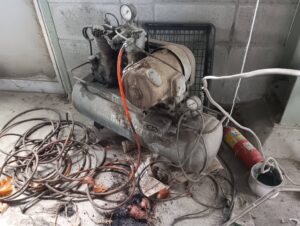 相生市古池で農機具の回収から処分までさせて頂きました。