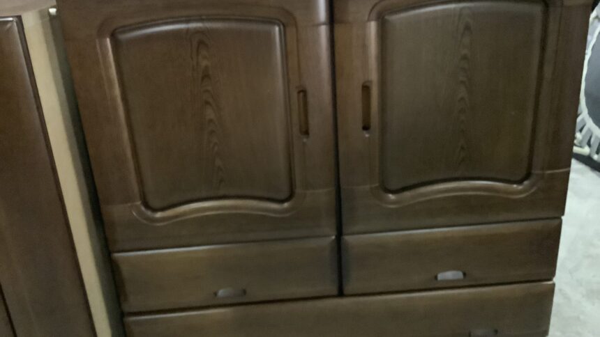 兵庫県たつの市で引き取り回収から処分までしたタンス