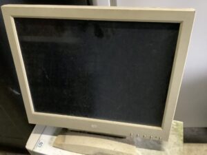 兵庫県姫路市で引き取り回収から処分までしたパソコンモニター